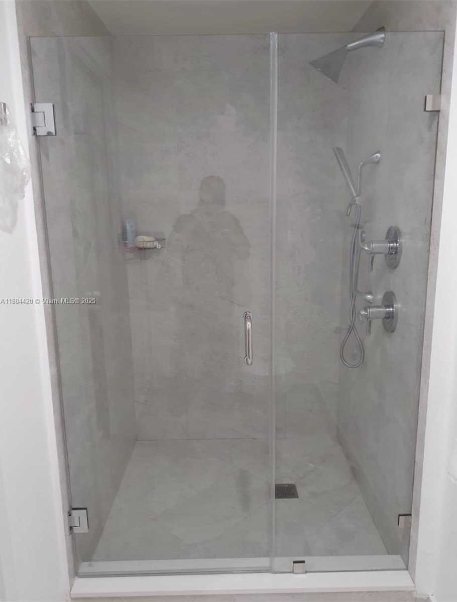 Small Image of 488 NE 18TH #2703, Miami Number 12