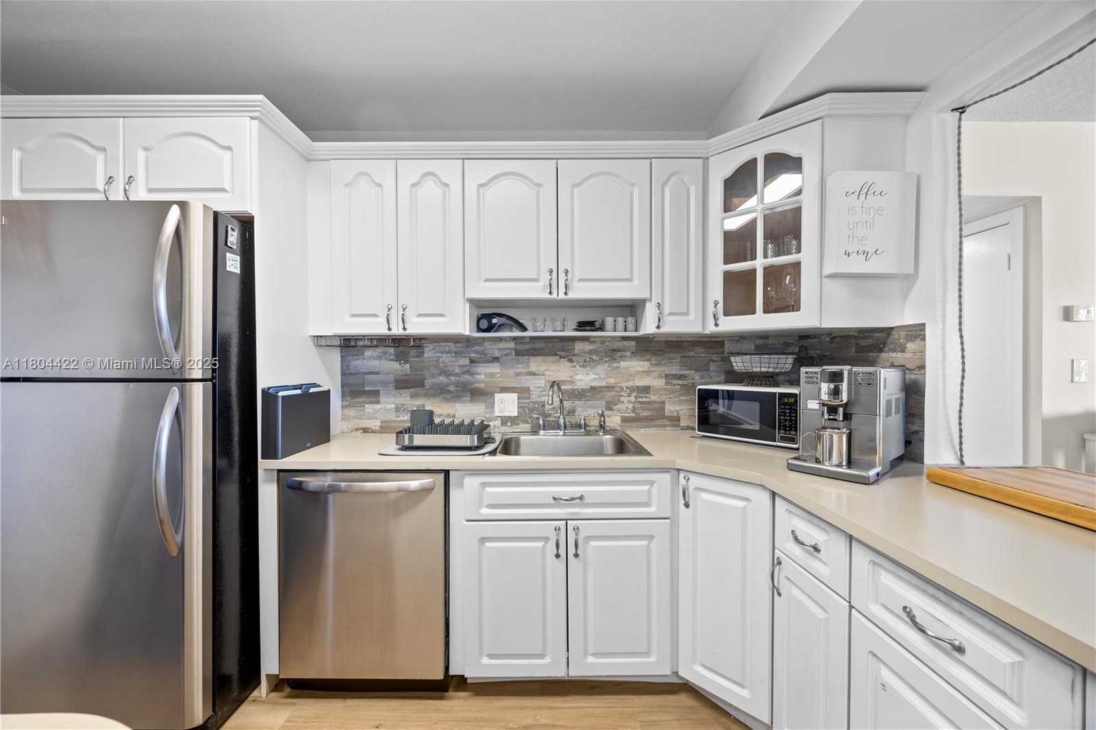 Small Image of 20301 WEST COUNTRY CLUB DR #1623, Aventura Number 13