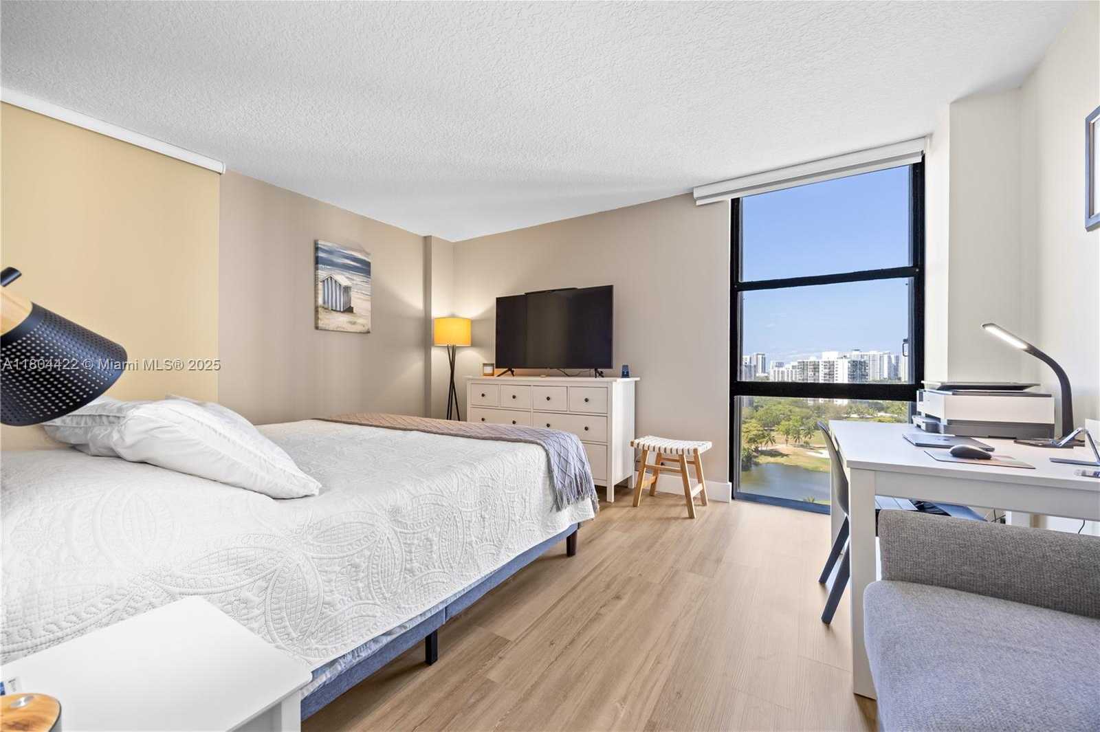 Small Image of 20301 WEST COUNTRY CLUB DR #1623, Aventura Number 22