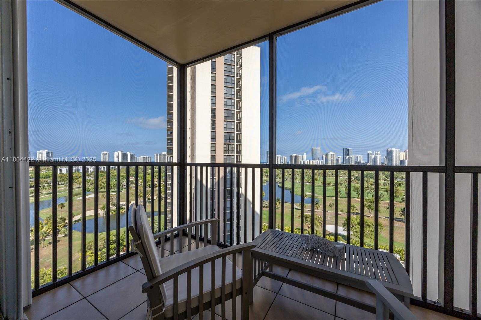 Small Image of 20301 WEST COUNTRY CLUB DR #1623, Aventura Number 4