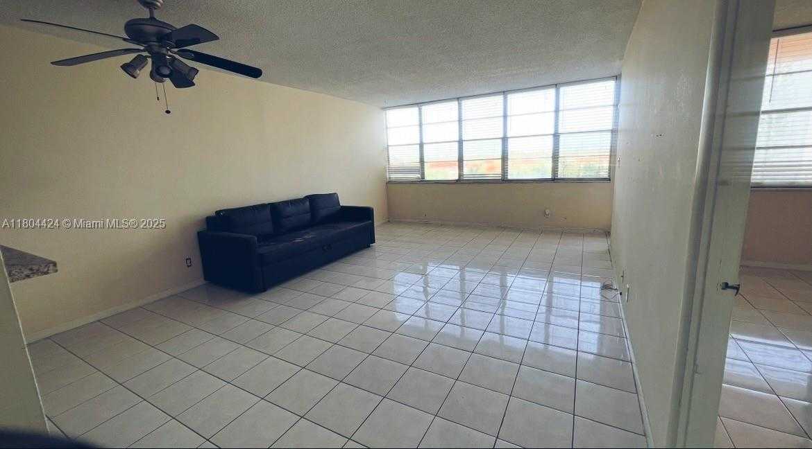 Small Image of 2025 NORTH EAST 164TH ST #506, North Miami Beach Number 3
