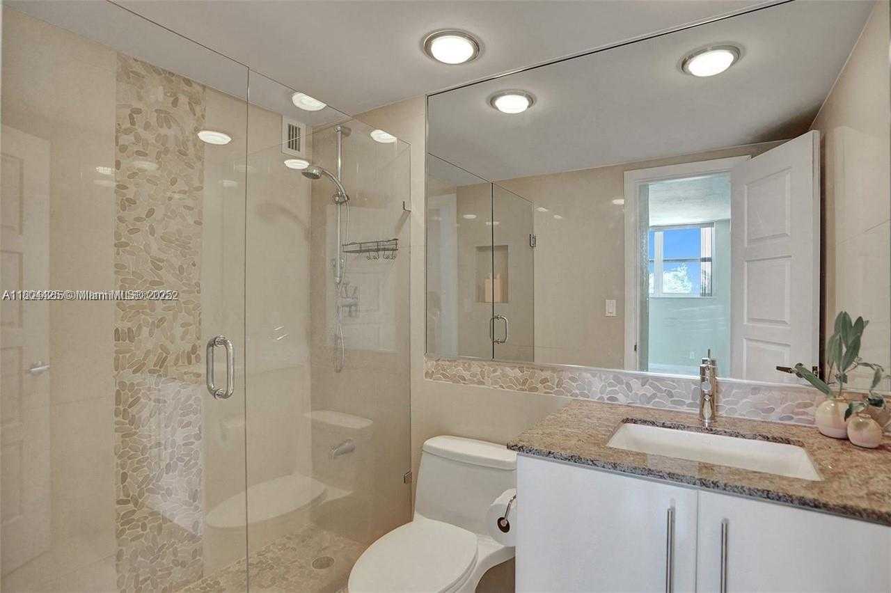 Small Image of 3001 SOUTH OCEAN DR #321, Hollywood Number 10