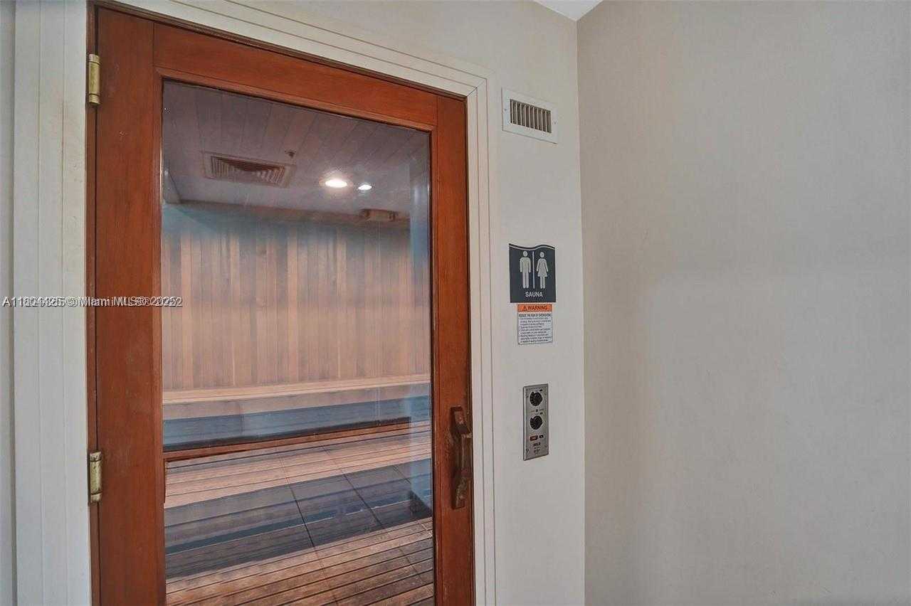 Small Image of 3001 SOUTH OCEAN DR #321, Hollywood Number 26