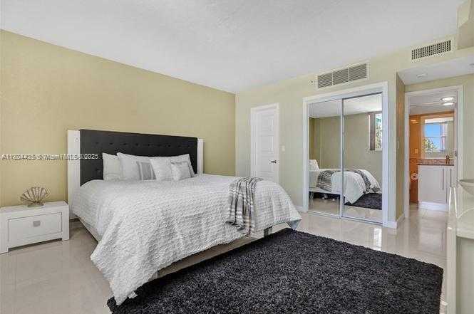 Small Image of 3001 SOUTH OCEAN DR #321, Hollywood Number 8