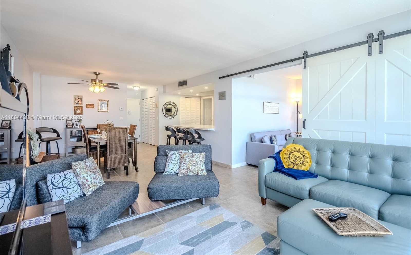 Small Image of 2017 SOUTH OCEAN DR #1404, Hallandale Beach Number 14