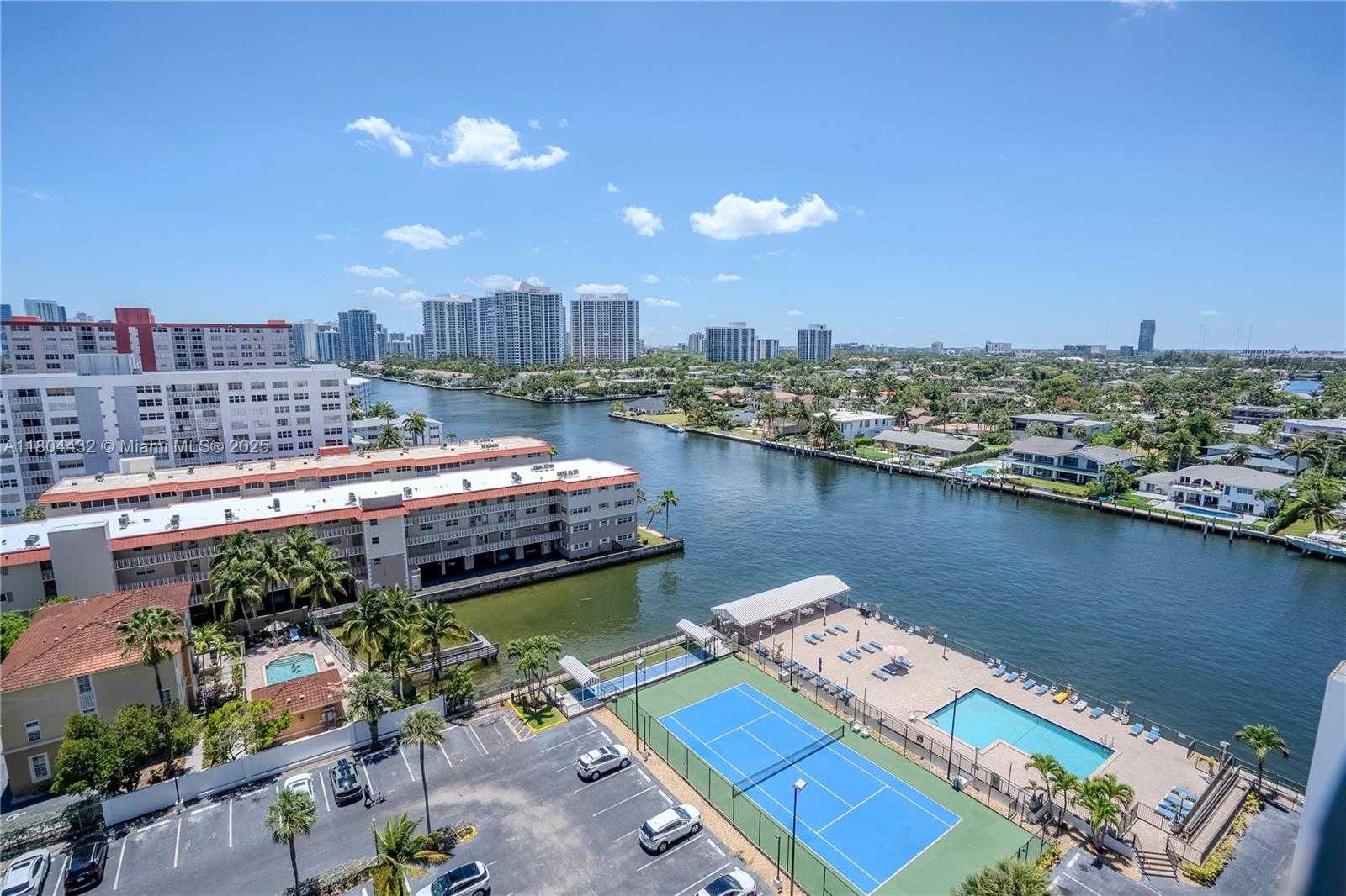 Small Image of 2017 SOUTH OCEAN DR #1404, Hallandale Beach Number 27