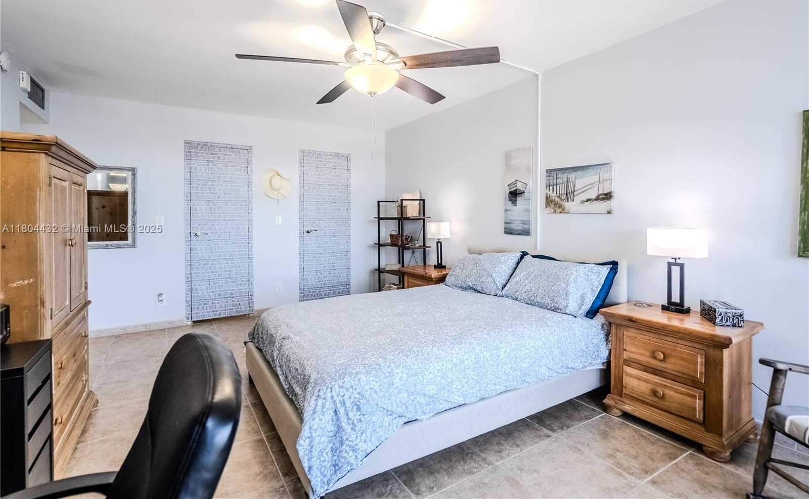 Small Image of 2017 SOUTH OCEAN DR #1404, Hallandale Beach Number 30