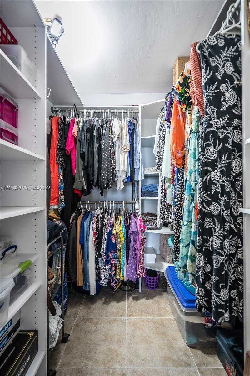 Small Image of 2017 SOUTH OCEAN DR #1404, Hallandale Beach Number 33