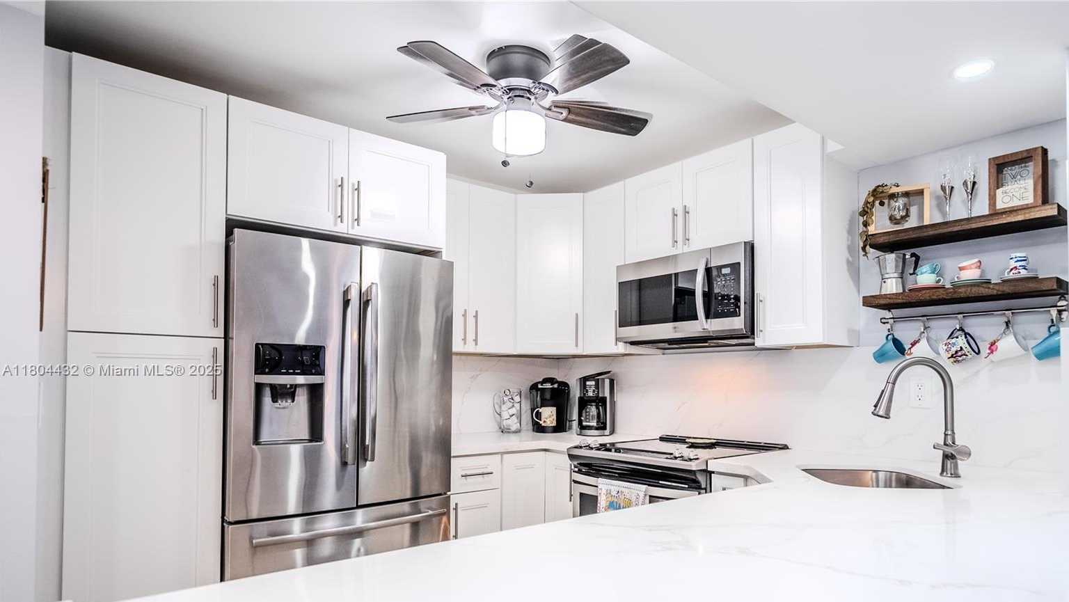 Small Image of 2017 SOUTH OCEAN DR #1404, Hallandale Beach Number 9