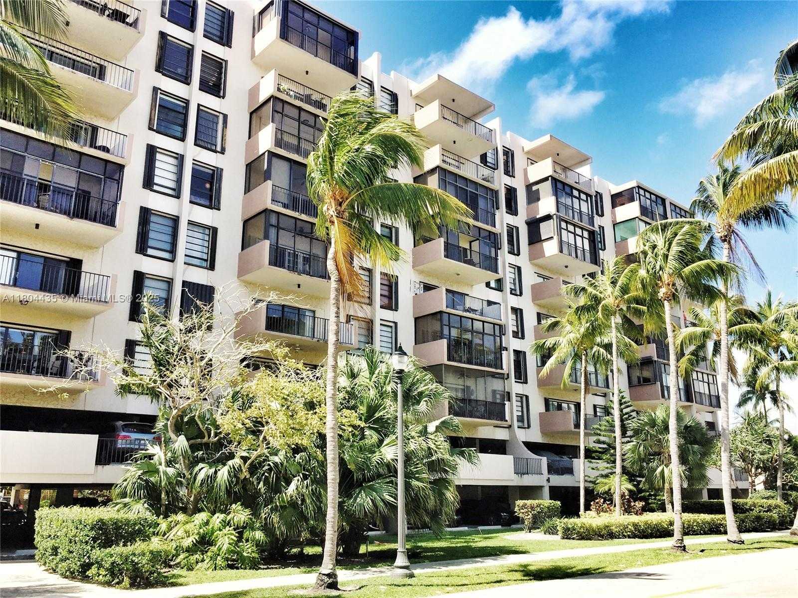 Small Image of 575 CRANDON BLVD #808, Key Biscayne Number 2