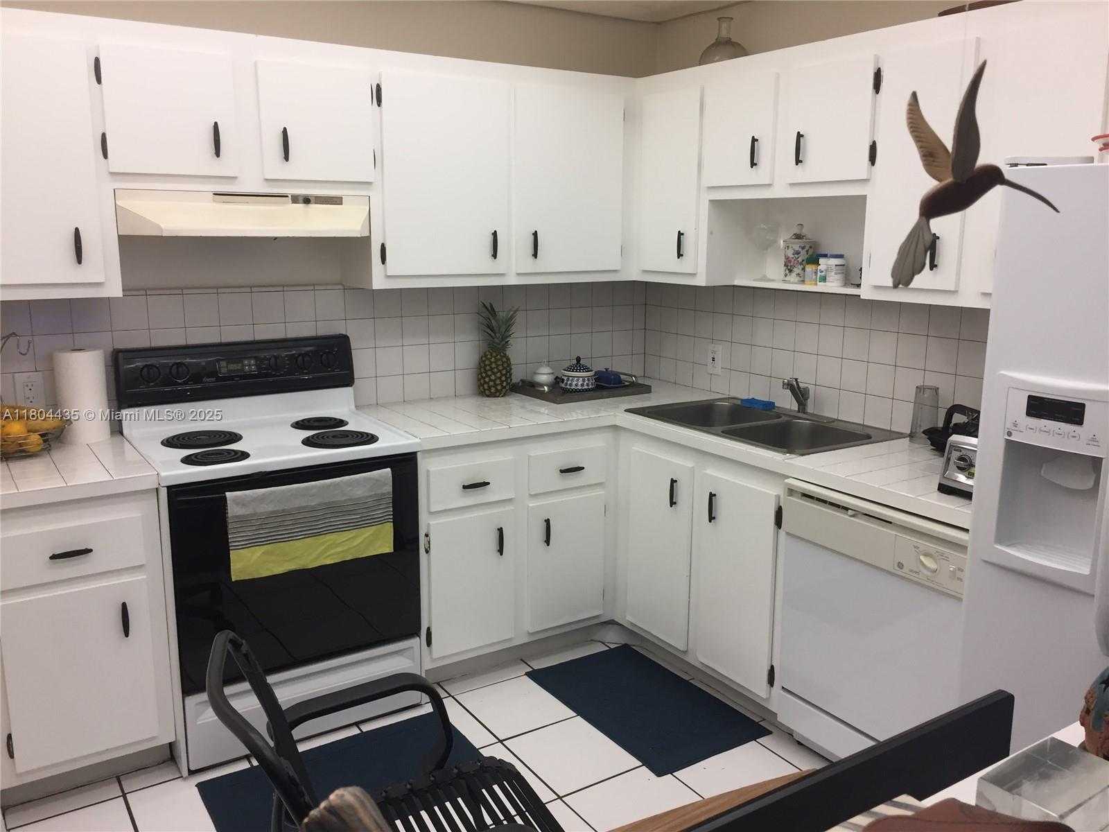 Small Image of 575 CRANDON BLVD #808, Key Biscayne Number 8