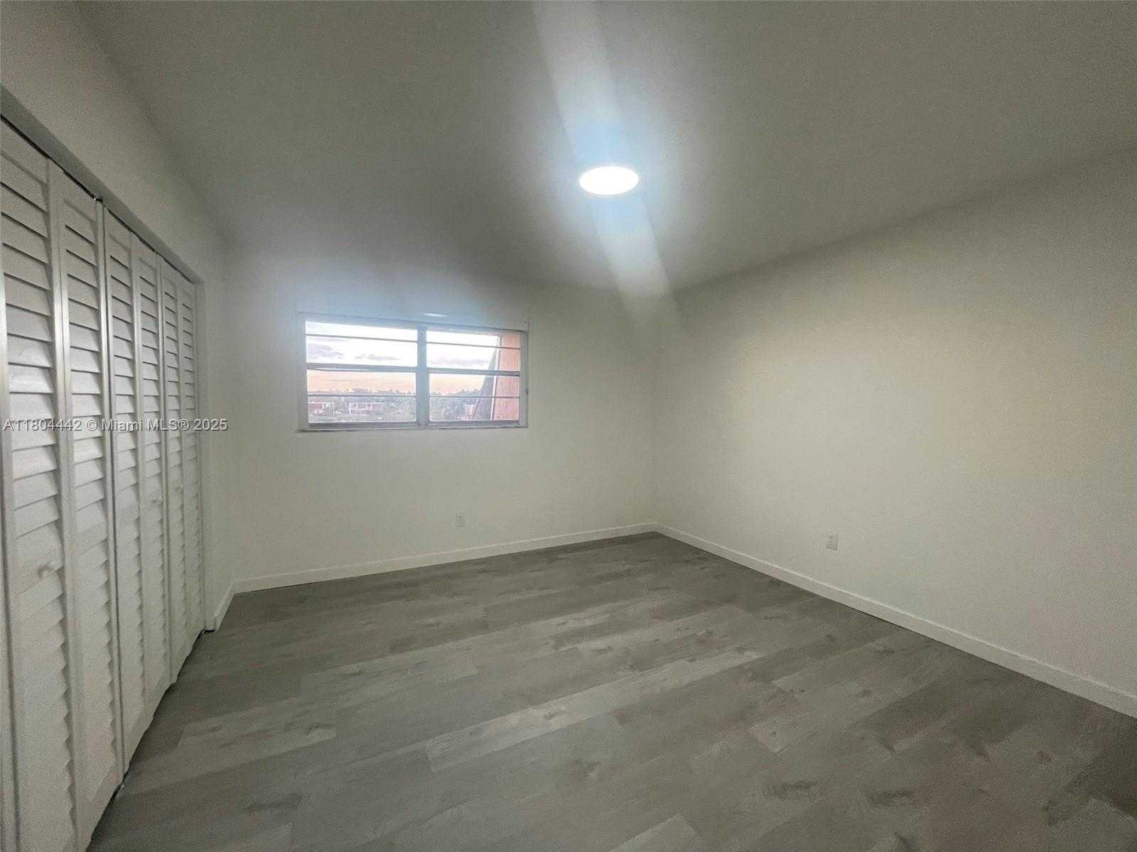 Small Image of 310 NORTH WEST 107TH AVE #208, Miami Number 22