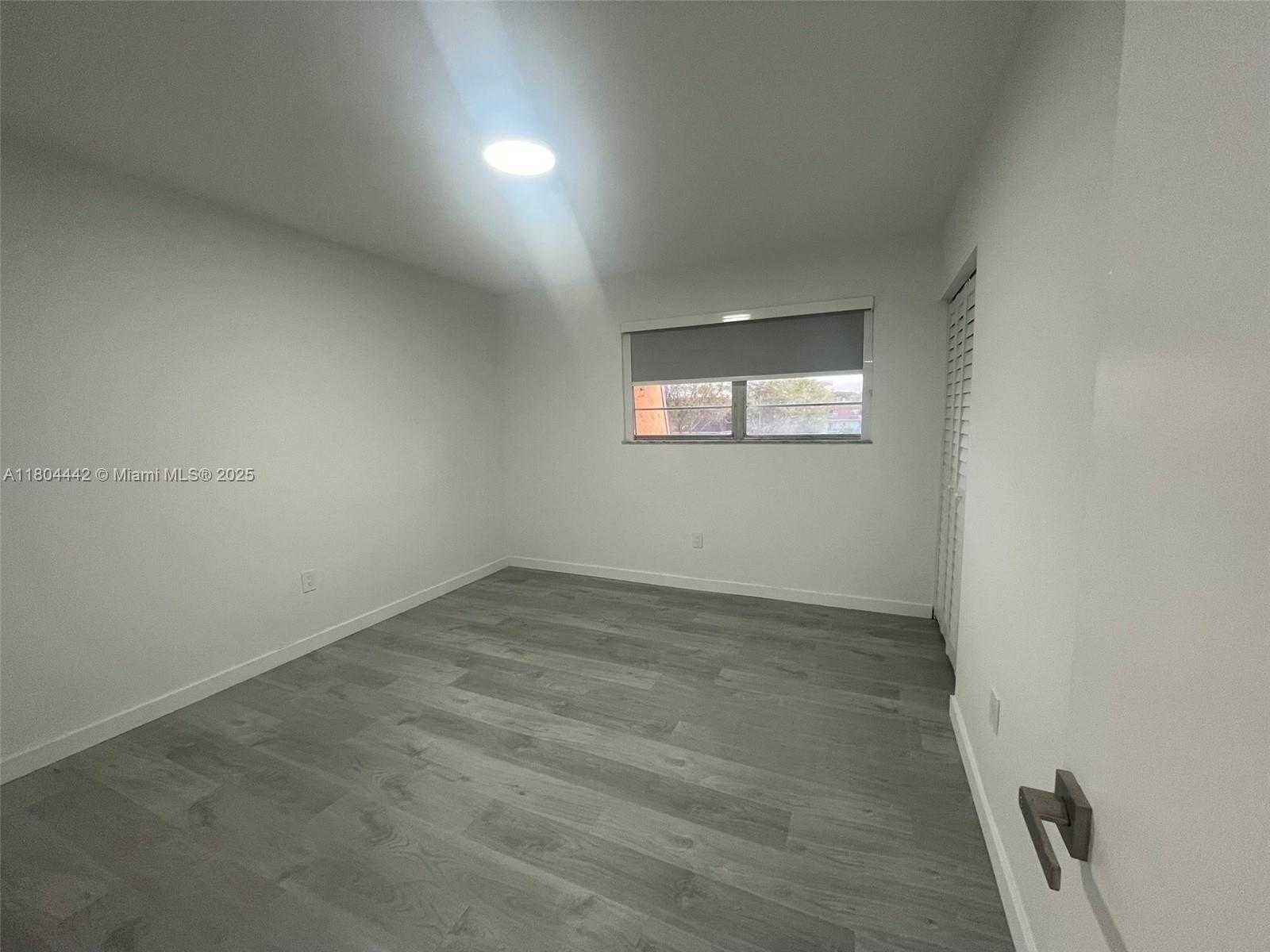 Small Image of 310 NORTH WEST 107TH AVE #208, Miami Number 23
