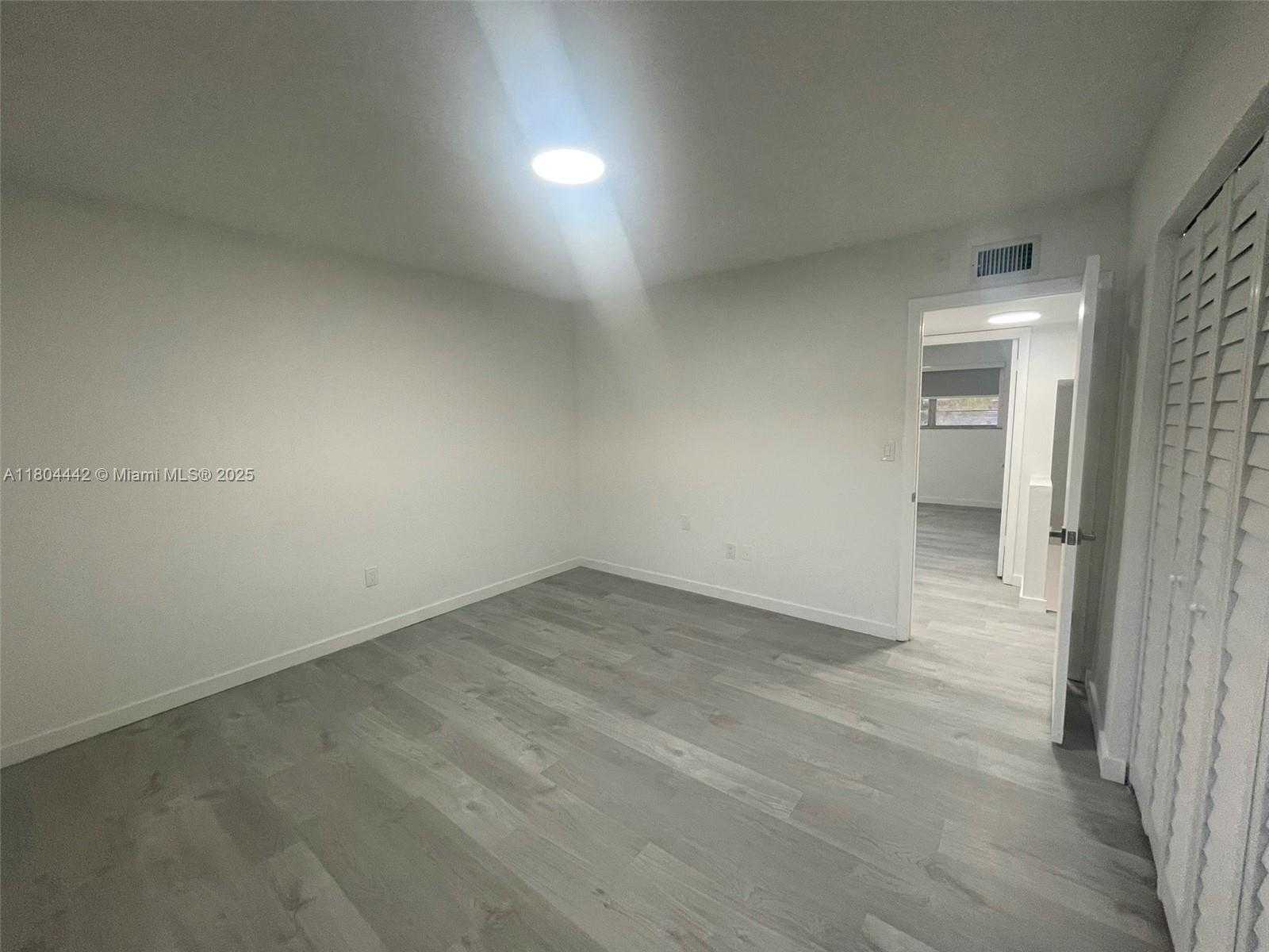 Small Image of 310 NORTH WEST 107TH AVE #208, Miami Number 27
