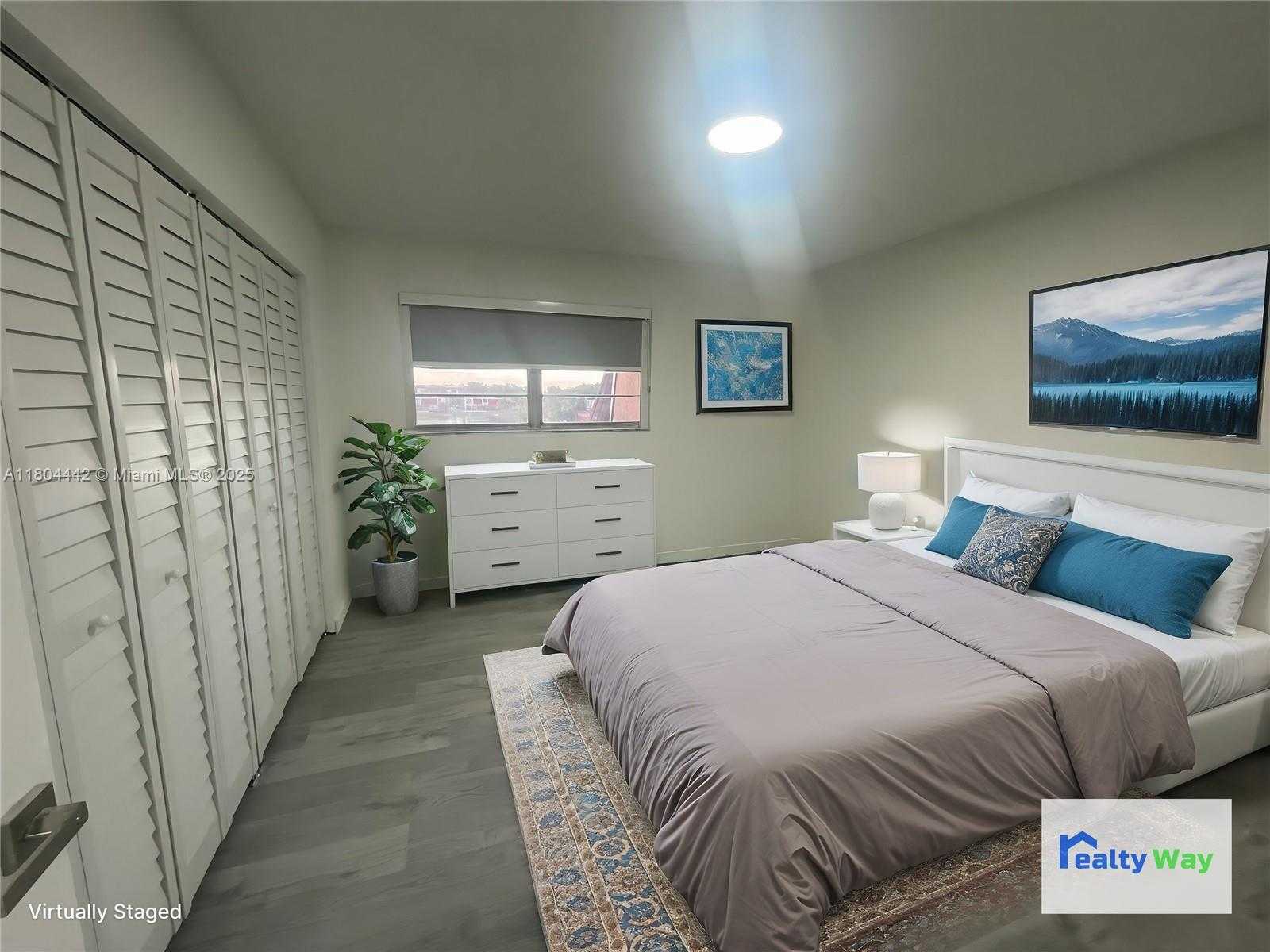 Small Image of 310 NORTH WEST 107TH AVE #208, Miami Number 4