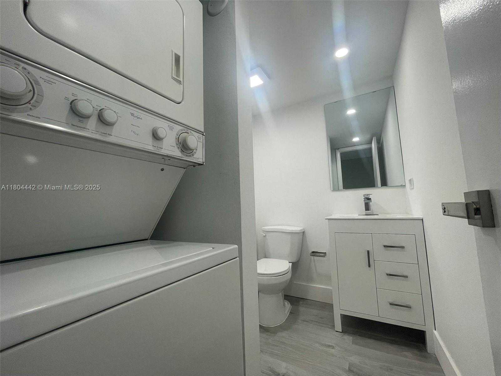 Small Image of 310 NORTH WEST 107TH AVE #208, Miami Number 8