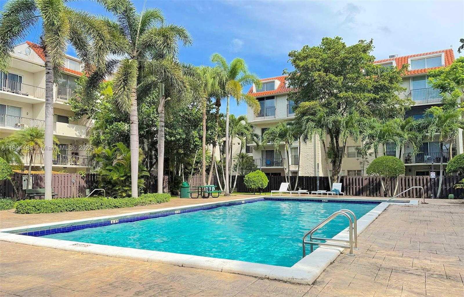 Small Image of 6890 NORTH KENDALL DR #B204, Pinecrest Number 13