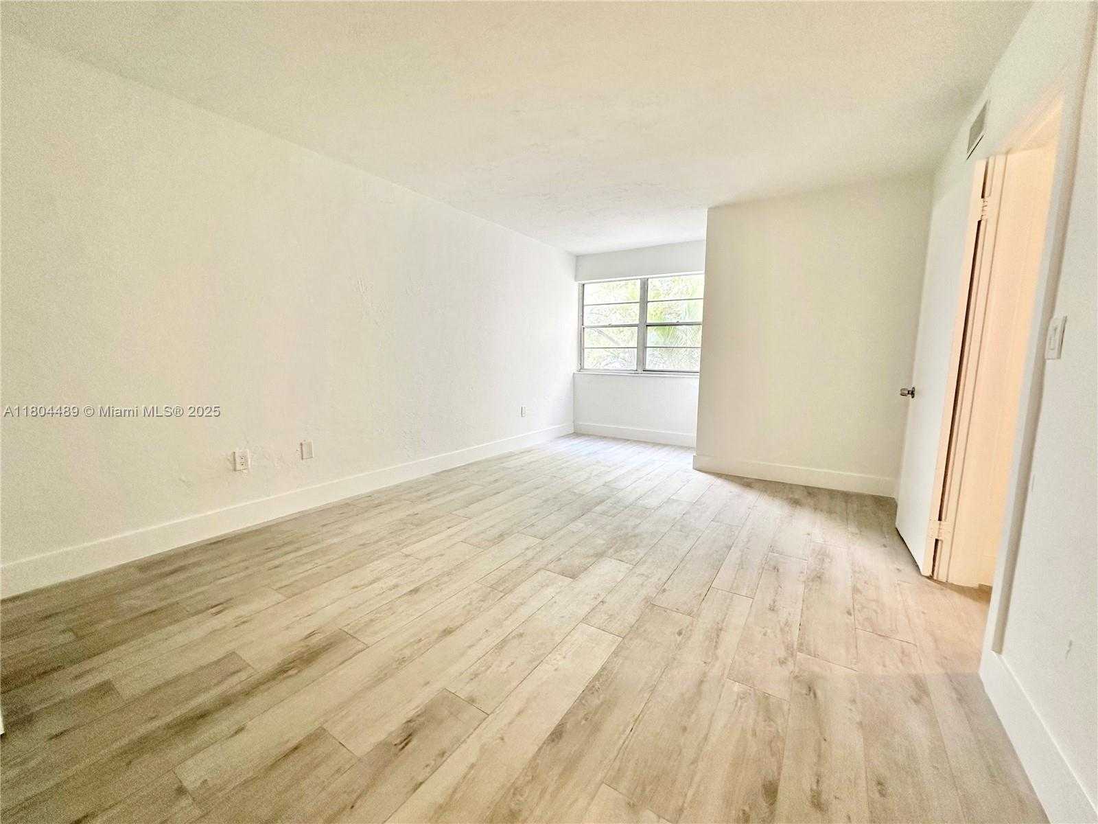 Small Image of 6890 NORTH KENDALL DR #B204, Pinecrest Number 5