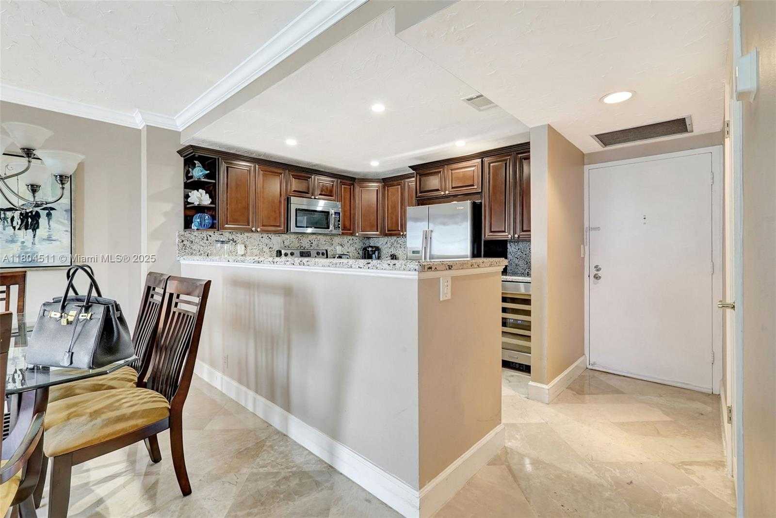 Small Image of 3725 SOUTH OCEAN DR #1014, Hollywood Number 11
