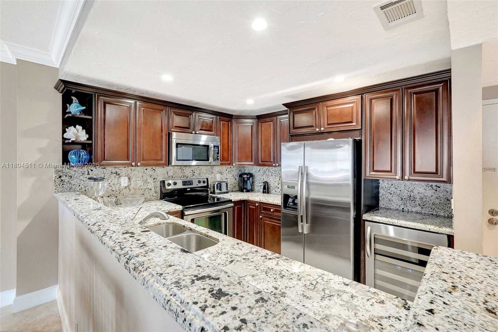 Small Image of 3725 SOUTH OCEAN DR #1014, Hollywood Number 13