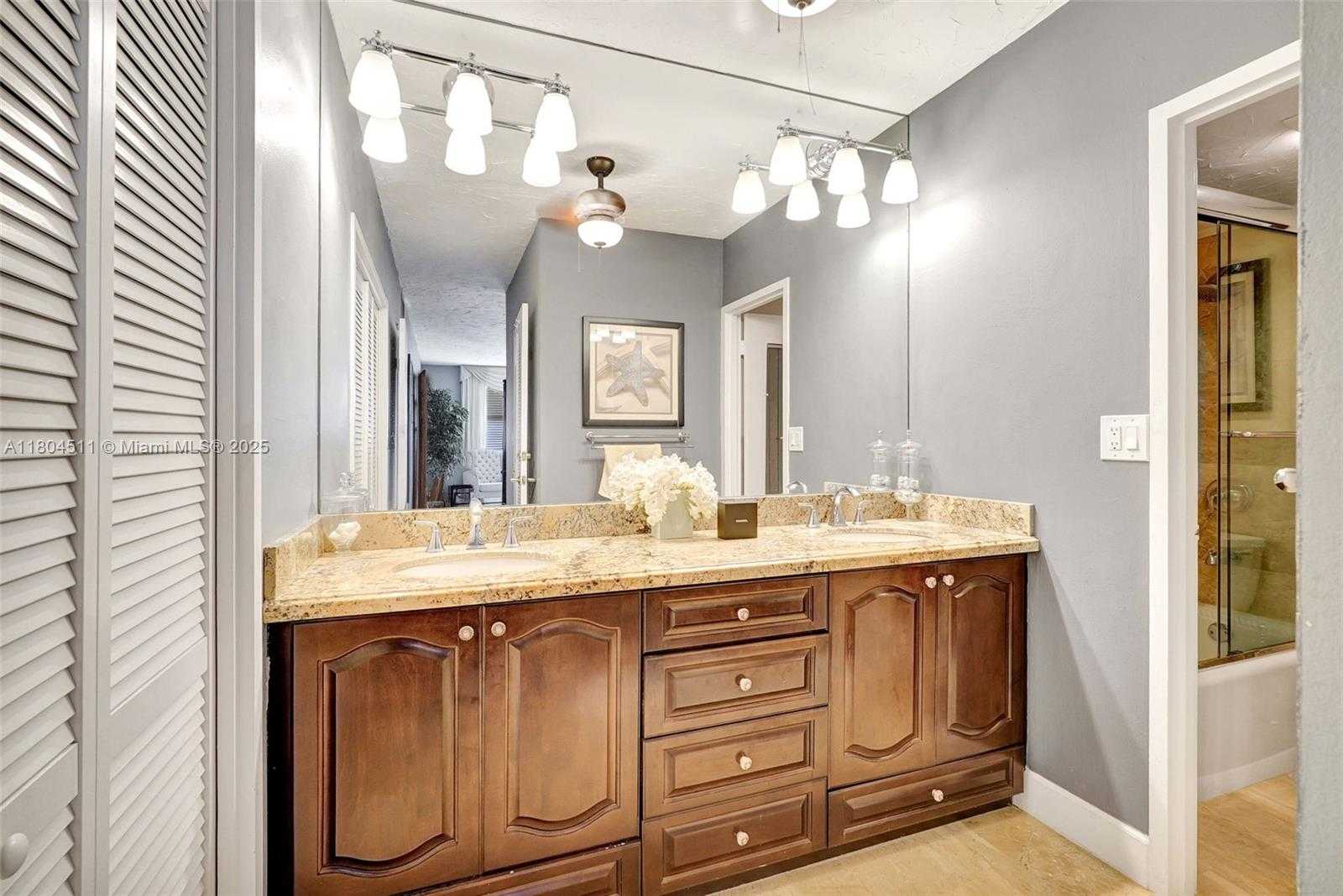 Small Image of 3725 SOUTH OCEAN DR #1014, Hollywood Number 35