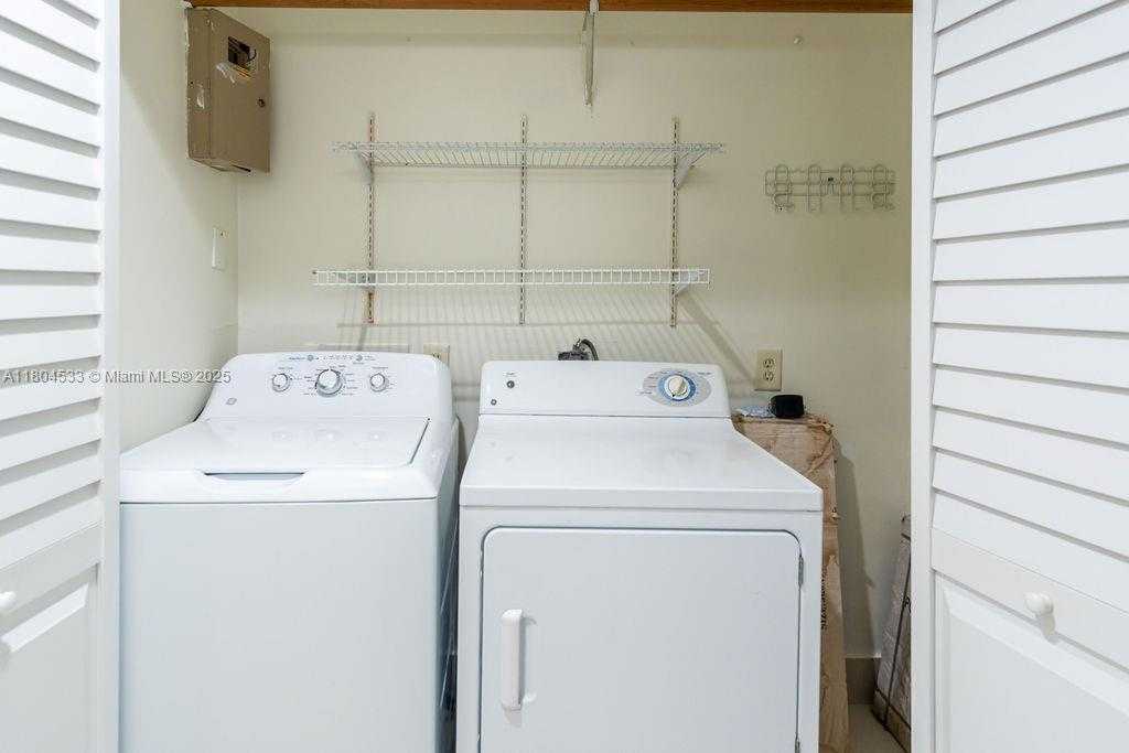 Small Image of 17359 NORTH WEST 66TH CT, Hialeah Number 27