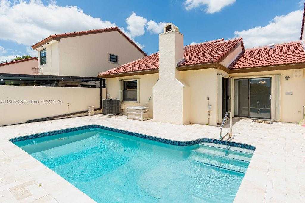 Small Image of 17359 NORTH WEST 66TH CT, Hialeah Number 28