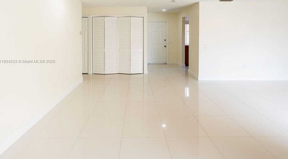 Small Image of 17359 NORTH WEST 66TH CT, Hialeah Number 8