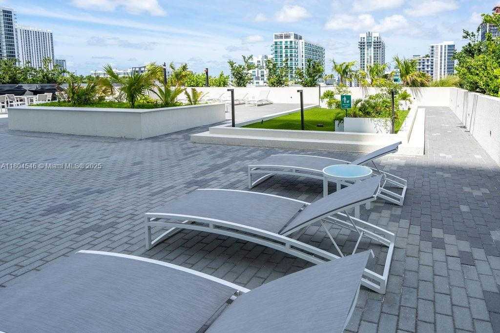 Small Image of 665 NORTH EAST 25TH ST #405, Miami Number 30