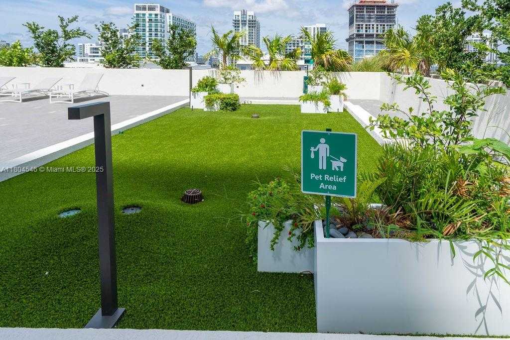 Small Image of 665 NORTH EAST 25TH ST #405, Miami Number 36