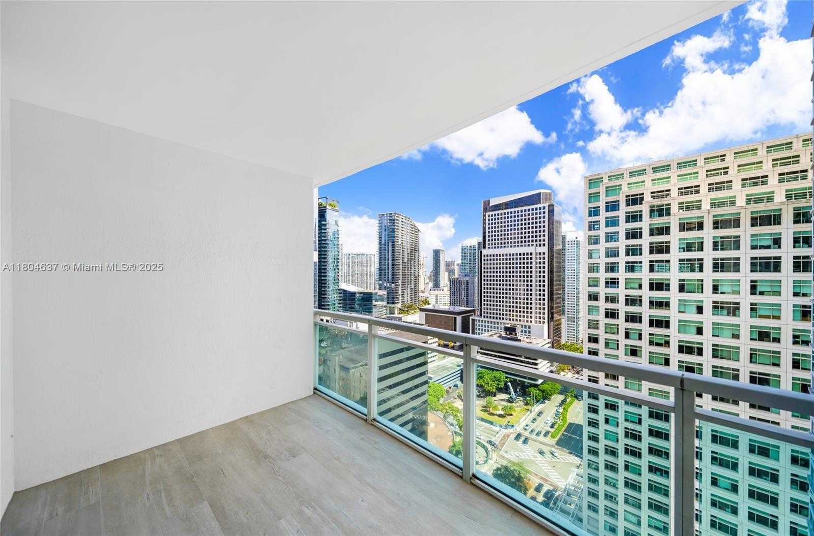 Small Image of 951 BRICKELL AVE #2800, Miami Number 24