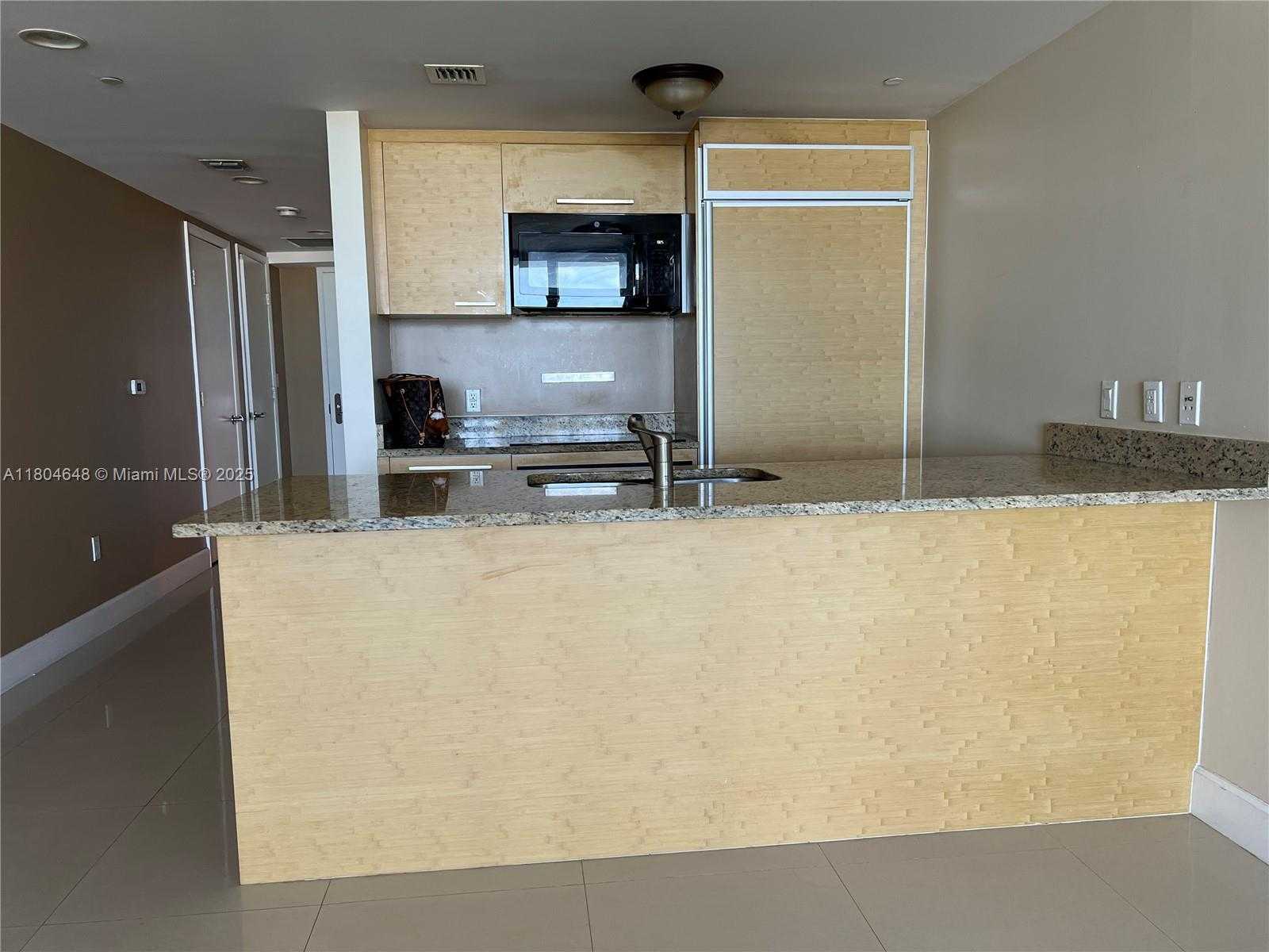 Small Image of 1800 SOUTH OCEAN DR #2006, Hallandale Beach Number 12