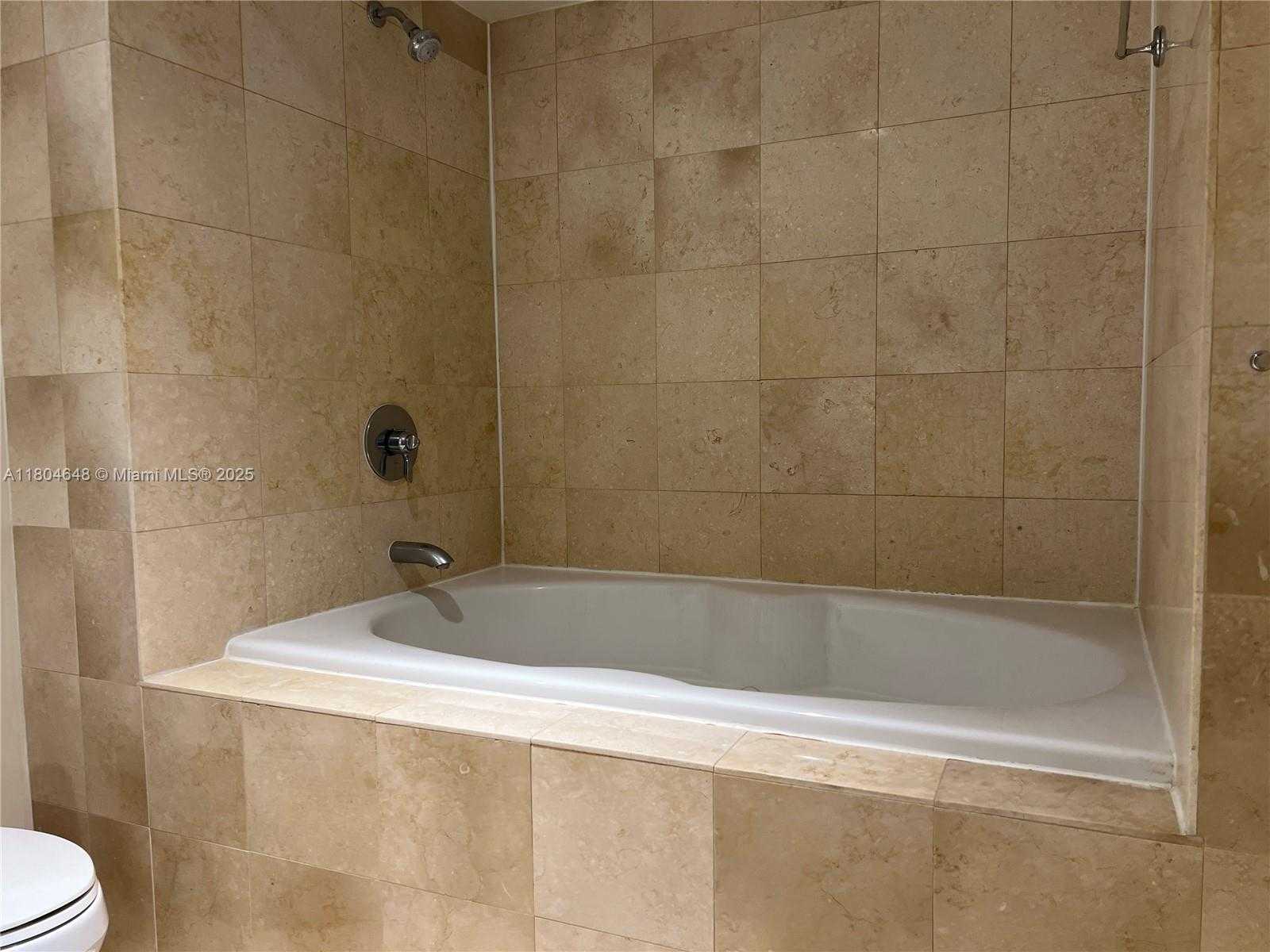 Small Image of 1800 SOUTH OCEAN DR #2006, Hallandale Beach Number 22