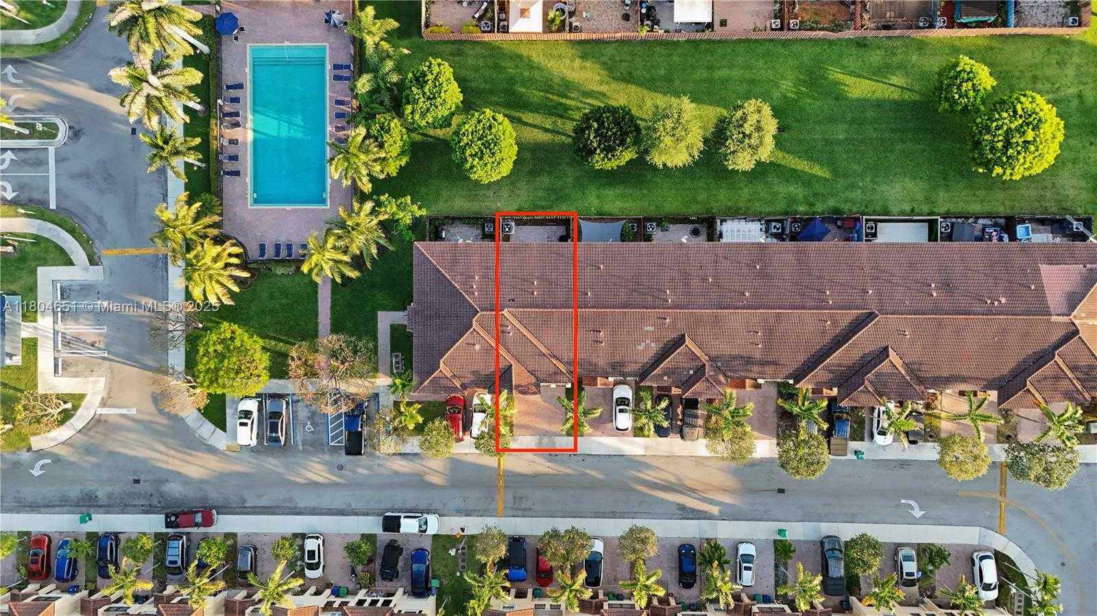 Small Image of 12956 SOUTH WEST 134TH TERR, Miami Number 14