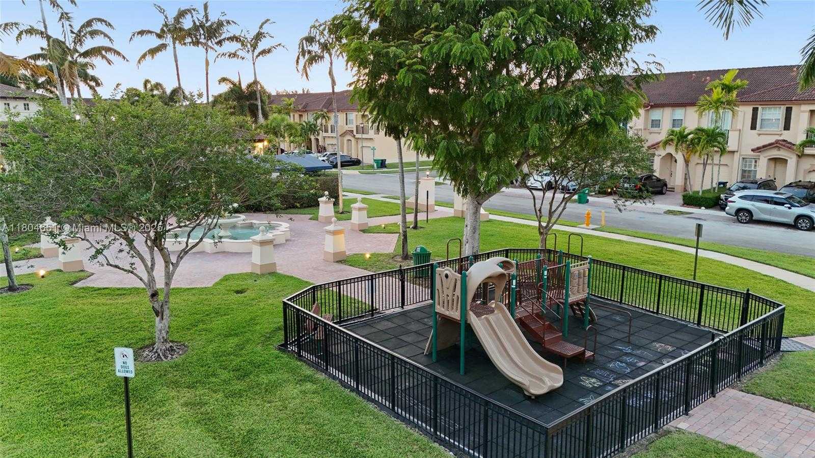 Small Image of 12956 SOUTH WEST 134TH TERR, Miami Number 18