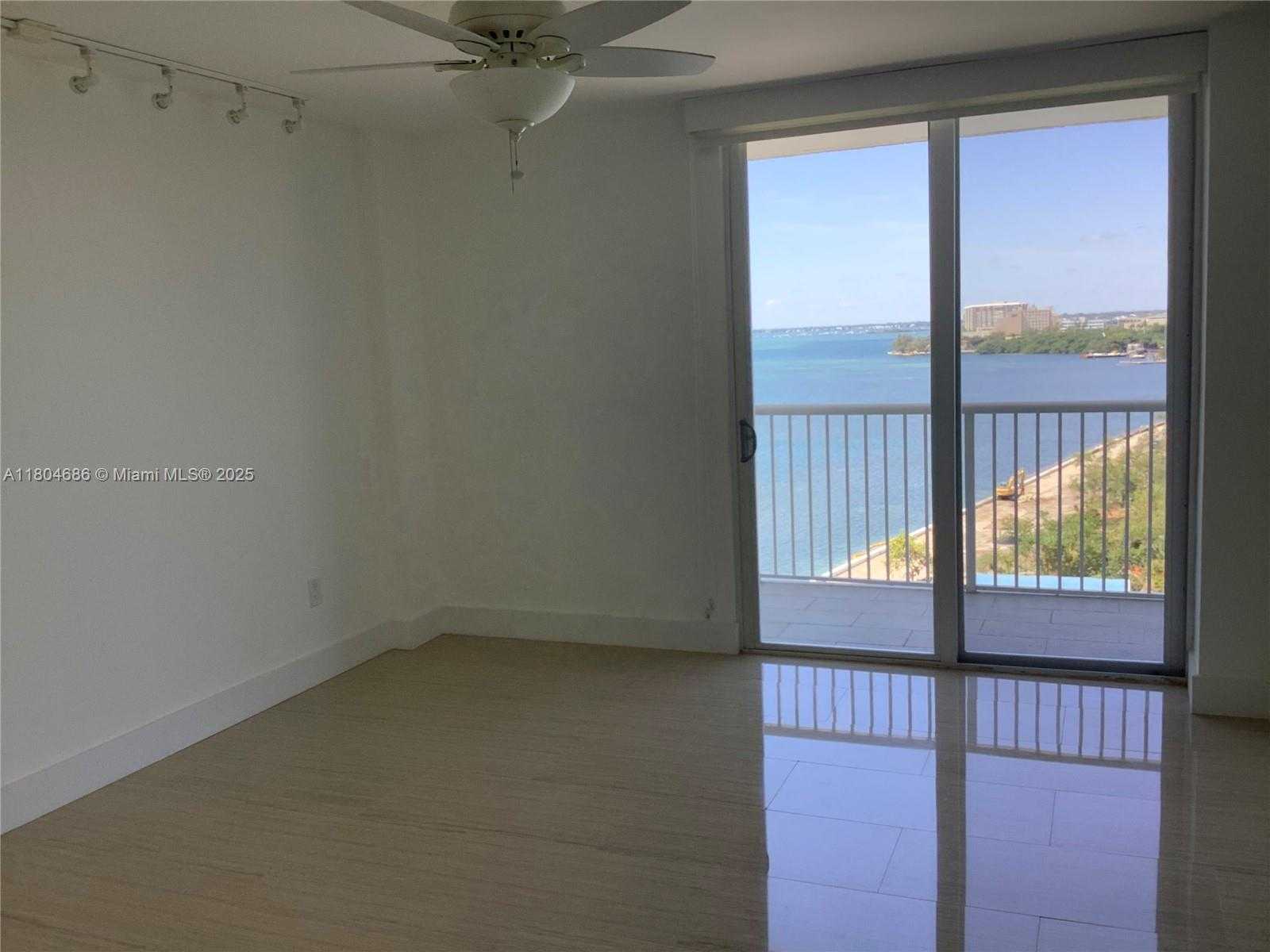 Small Image of 150 SOUTH EAST 25 RD #14H, Miami Number 11