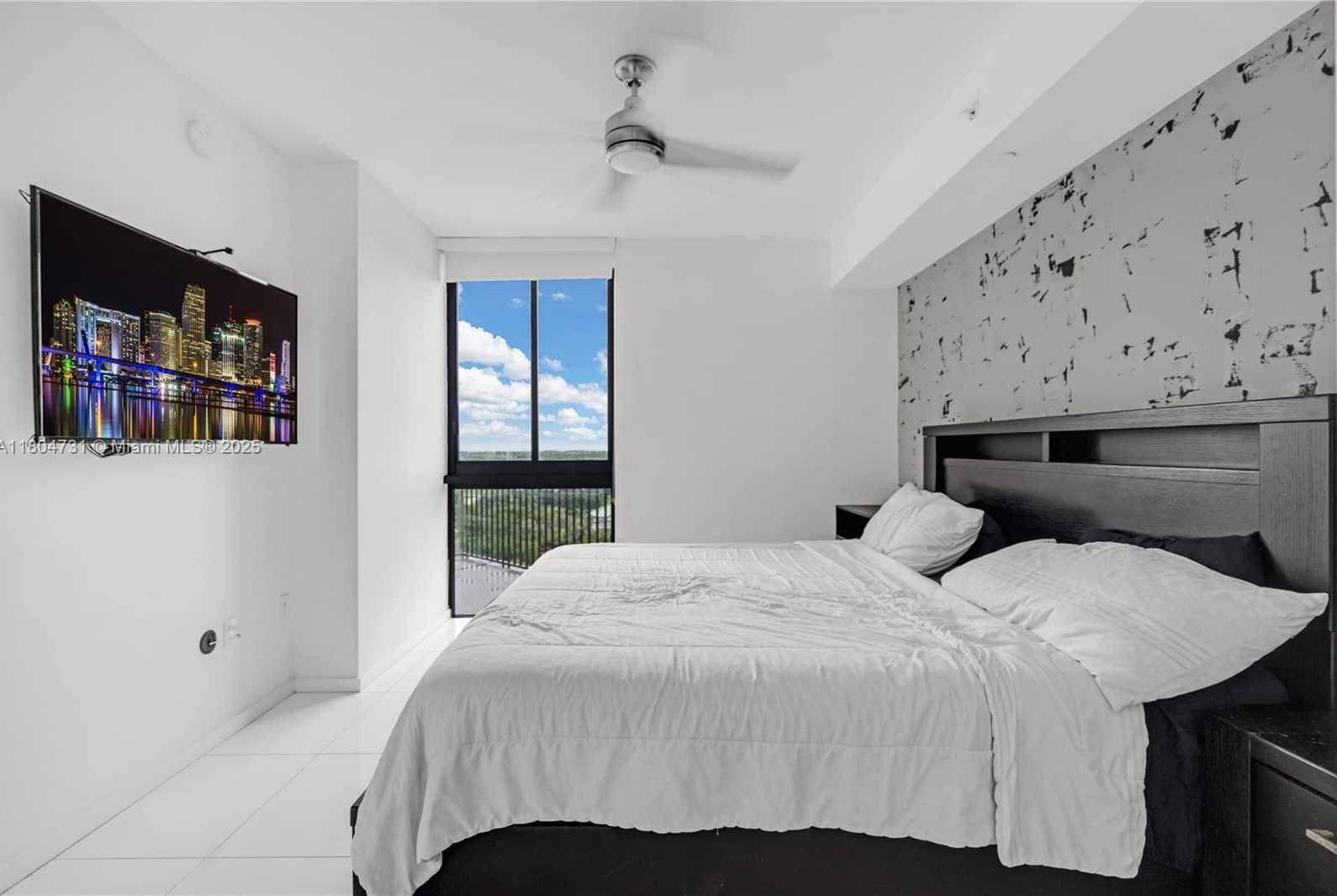 Small Image of 5300 PASEO BLVD #810, Doral Number 17