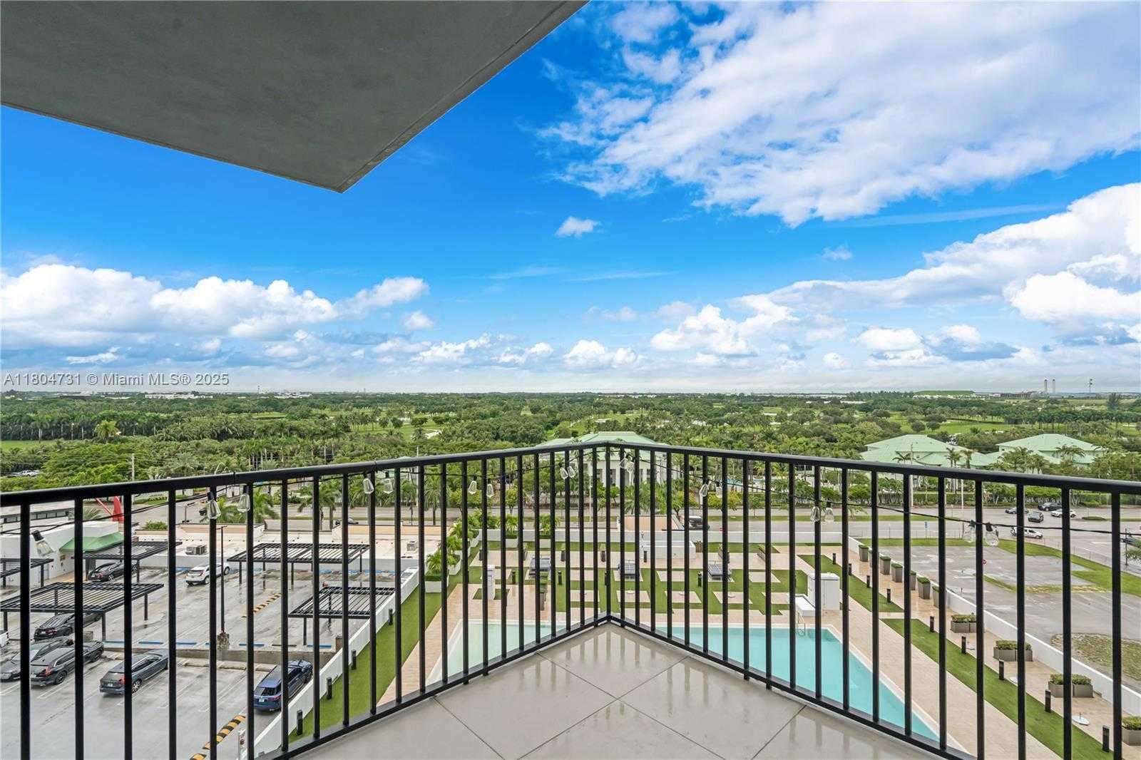 Small Image of 5300 PASEO BLVD #810, Doral Number 21