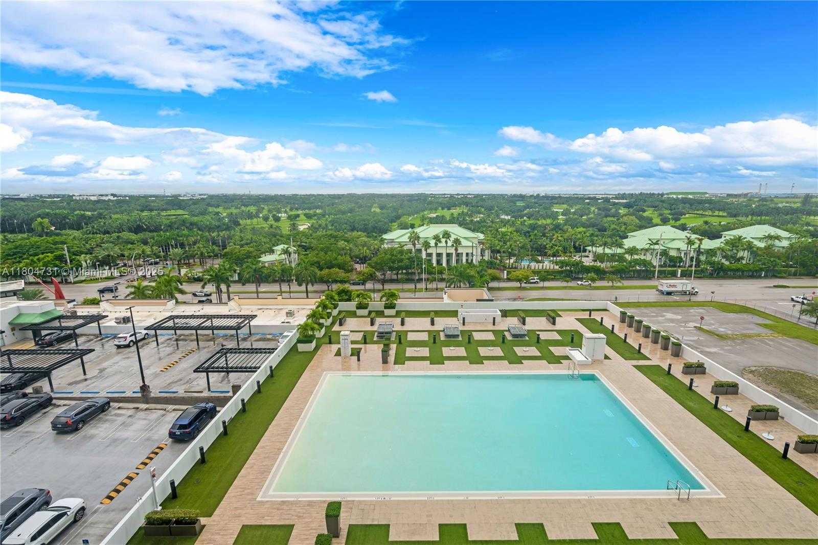 Small Image of 5300 PASEO BLVD #810, Doral Number 22