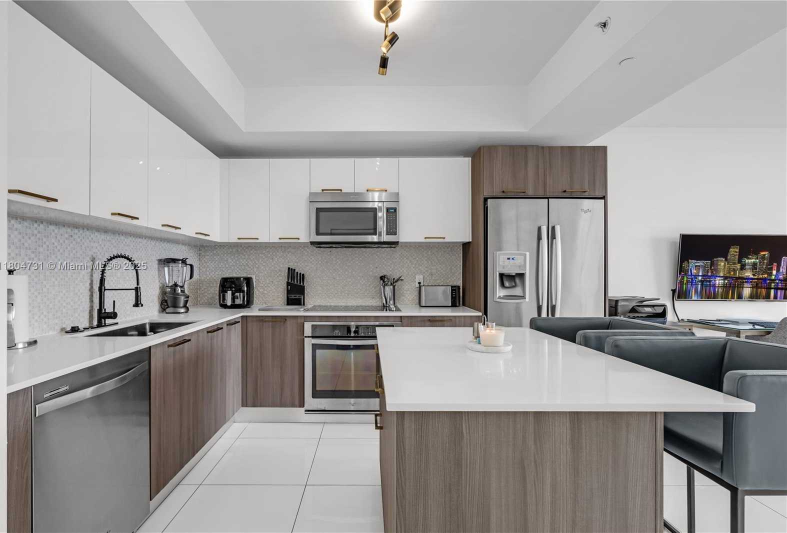 Small Image of 5300 PASEO BLVD #810, Doral Number 7