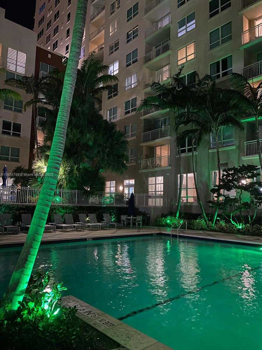 Small Image of 2001 BISCAYNE BLVD #2306, Miami Number 16