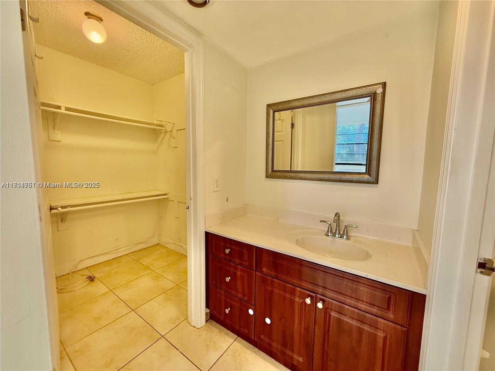 Small Image of 10825 SOUTH WEST 112TH AVE #302, Miami Number 10