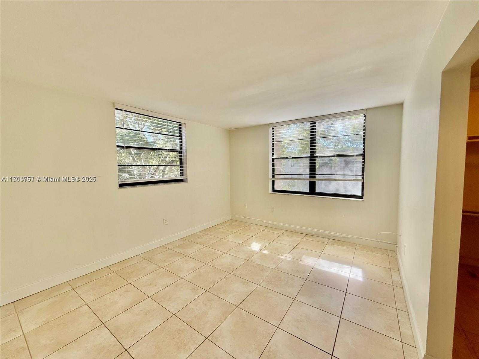 Small Image of 10825 SOUTH WEST 112TH AVE #302, Miami Number 12
