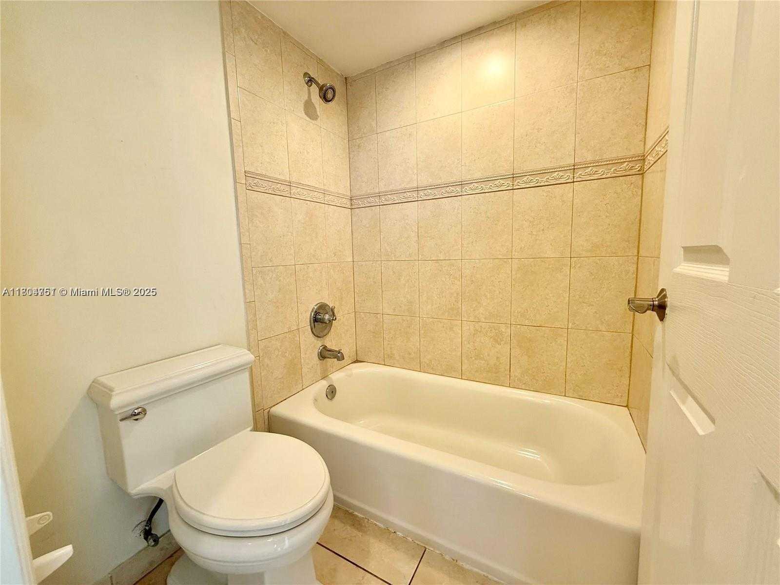 Small Image of 10825 SOUTH WEST 112TH AVE #302, Miami Number 9
