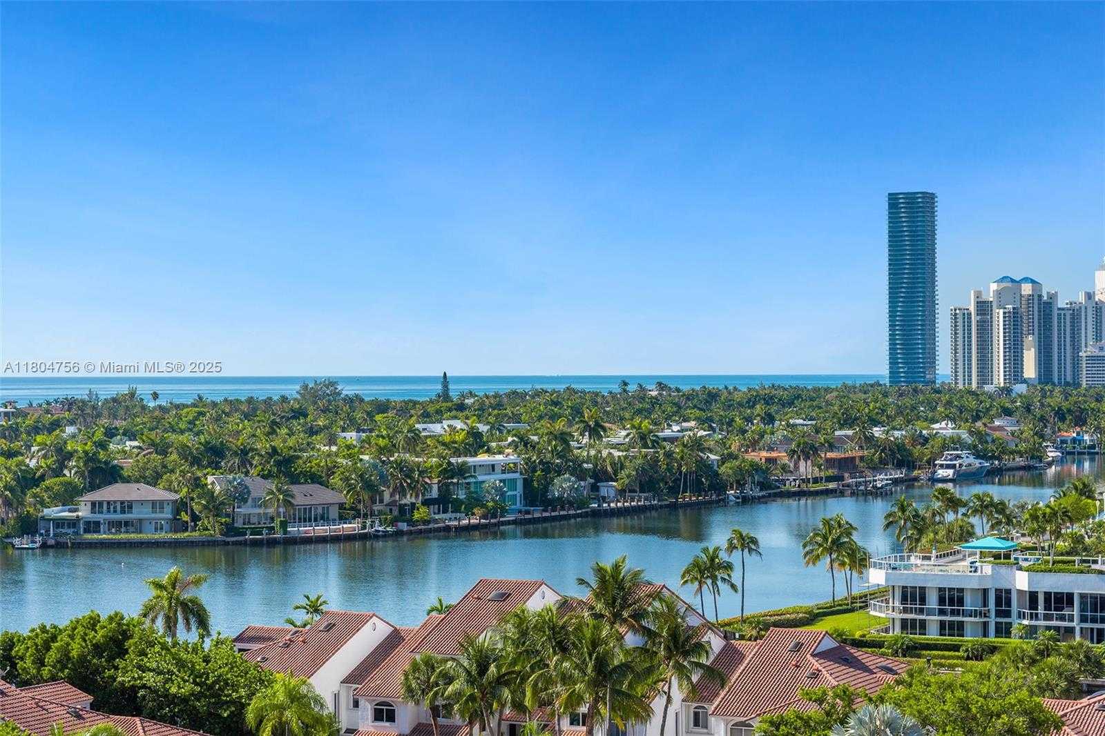 Small Image of 21050 POINT PL #1006, Aventura Number 2