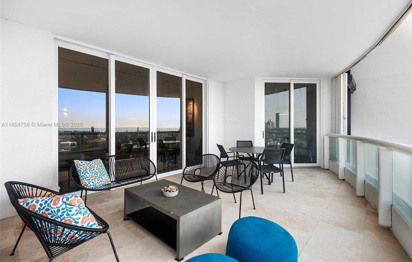 Small Image of 21050 POINT PL #1006, Aventura Number 43
