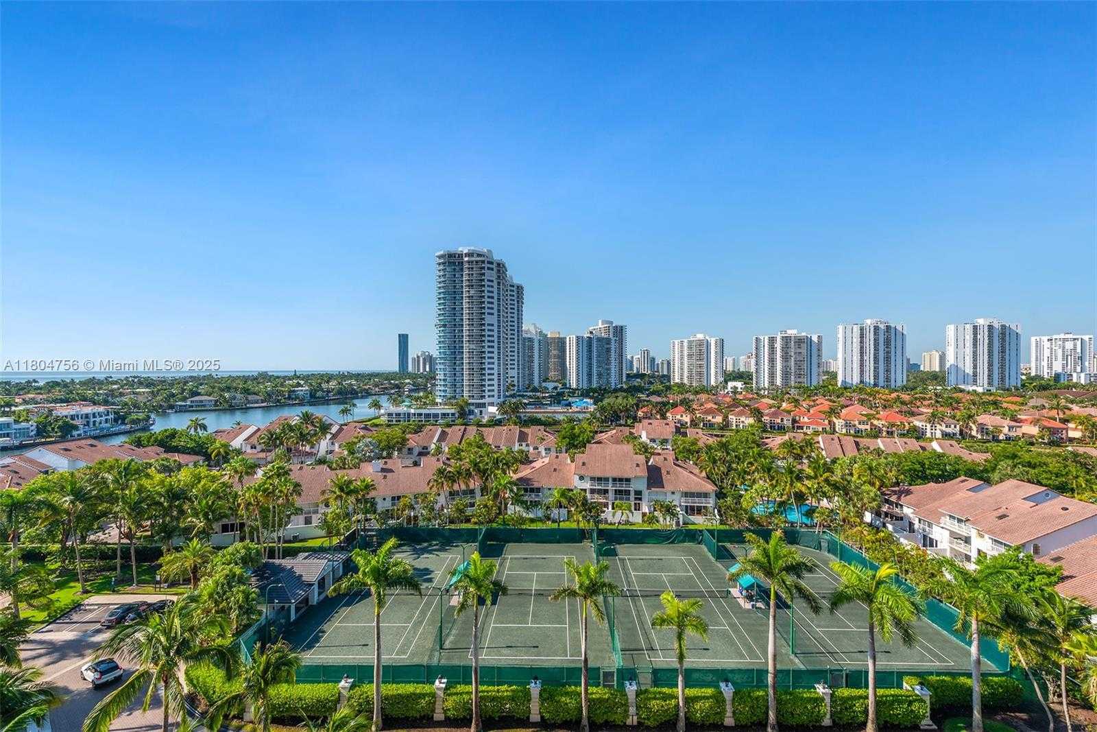 Small Image of 21050 POINT PL #1006, Aventura Number 51