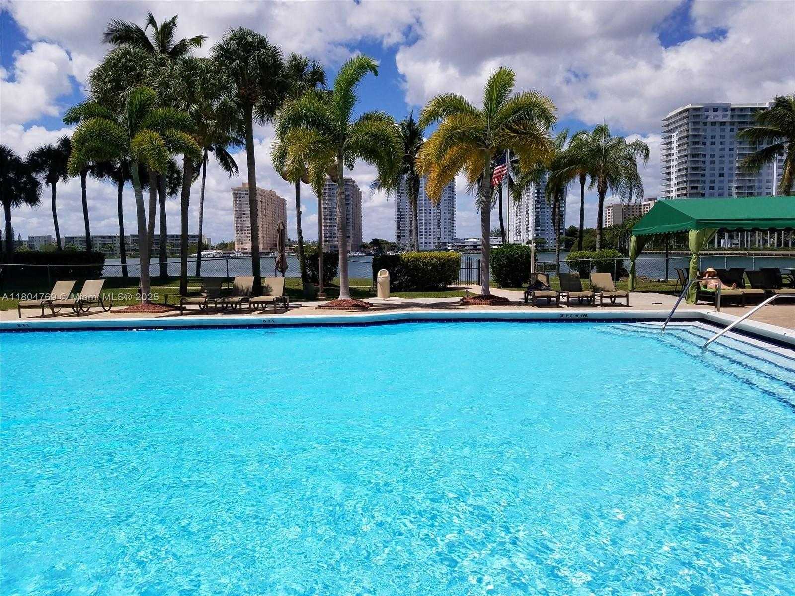 Small Image of 18151 NORTH EAST 31ST CT #1505, Aventura Number 15