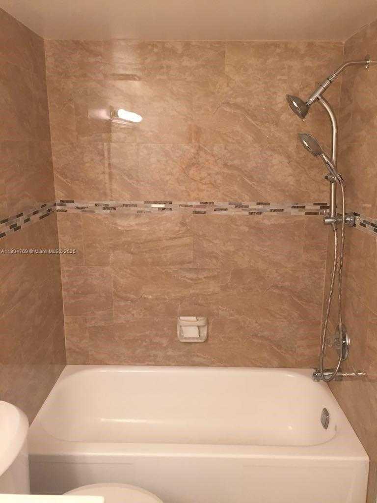 Small Image of 18151 NORTH EAST 31ST CT #1505, Aventura Number 8