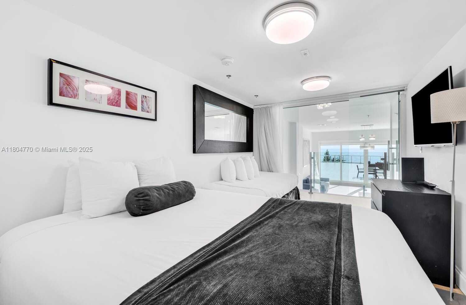 Small Image of 5445 COLLINS AVE #M9 M10 M11 M12, Miami Beach Number 12